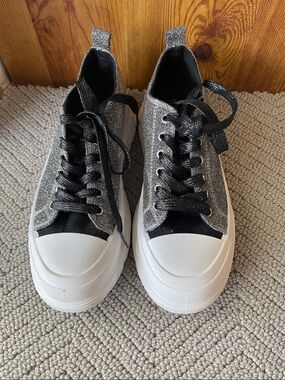 True  Religion Janis Women's Silver Glitter Platform Sneaker